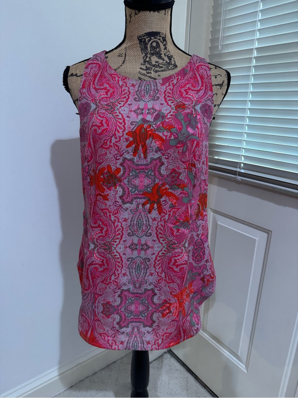 CAbi Pink and Red Paisley Floral Sleeveless Camisole